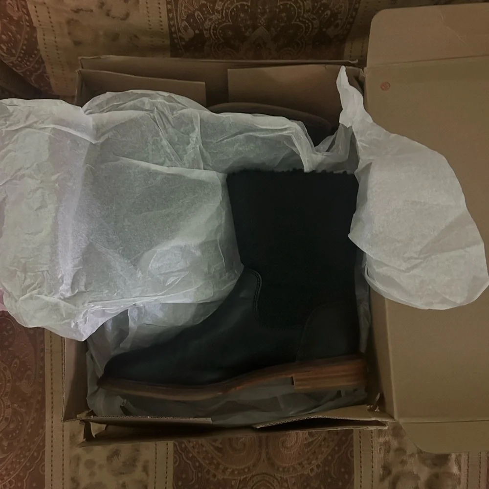 Clarks Clarkdale boots - Picture 10 of 11